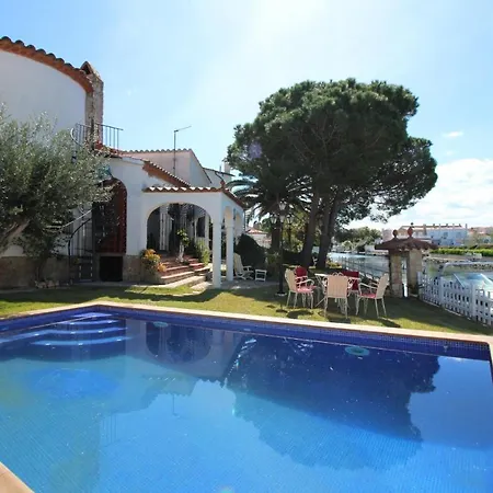 Basic Comfort Casa Tordera 0051 Empuriabrava